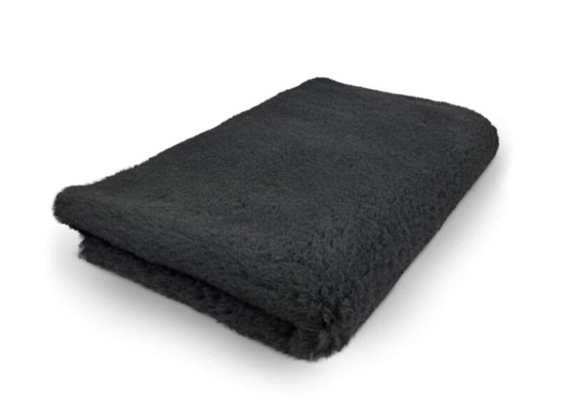 Vetbed s protiskluzem 100x150cm - černá